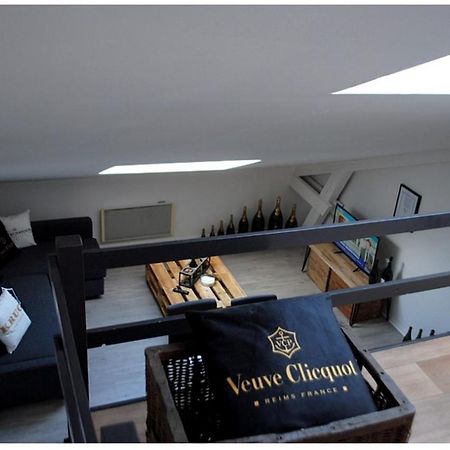 Studio Champagne Lägenhet Reims Exteriör bild