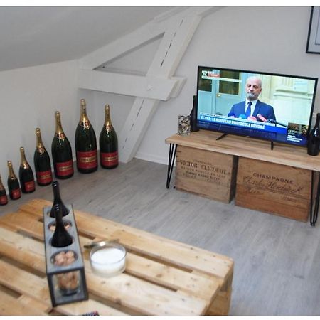 Studio Champagne Lägenhet Reims Exteriör bild