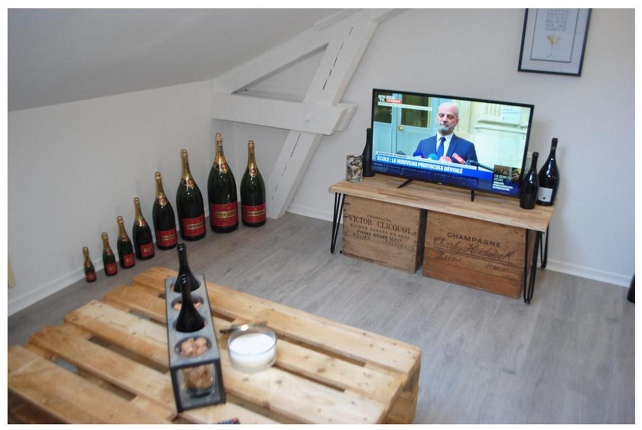 Studio Champagne Lägenhet Reims Exteriör bild